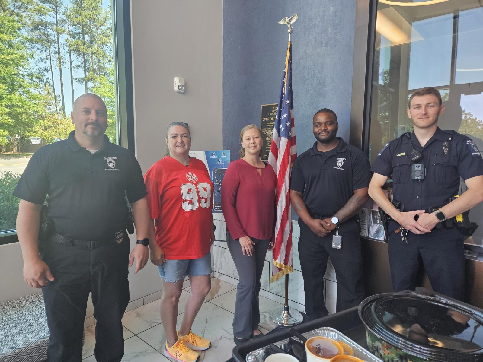 Carolina Ale House Shows Their Hearts for Hospitality with the Charlotte-Mecklenburg PD