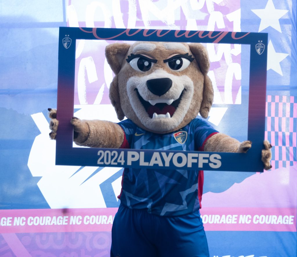 Roary-Mascot-at-NC-Courage-Watch-Party-at-Carolina-Ale-House